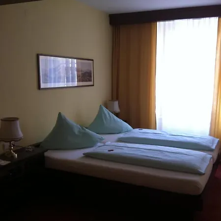 Отель Happ Инсбрук